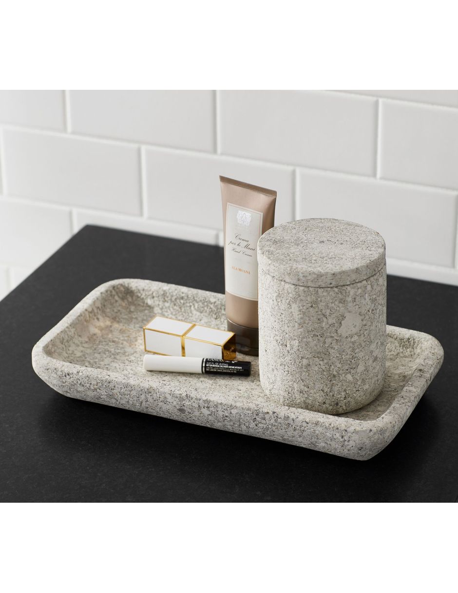 Charola Greystone Bathroom 2
