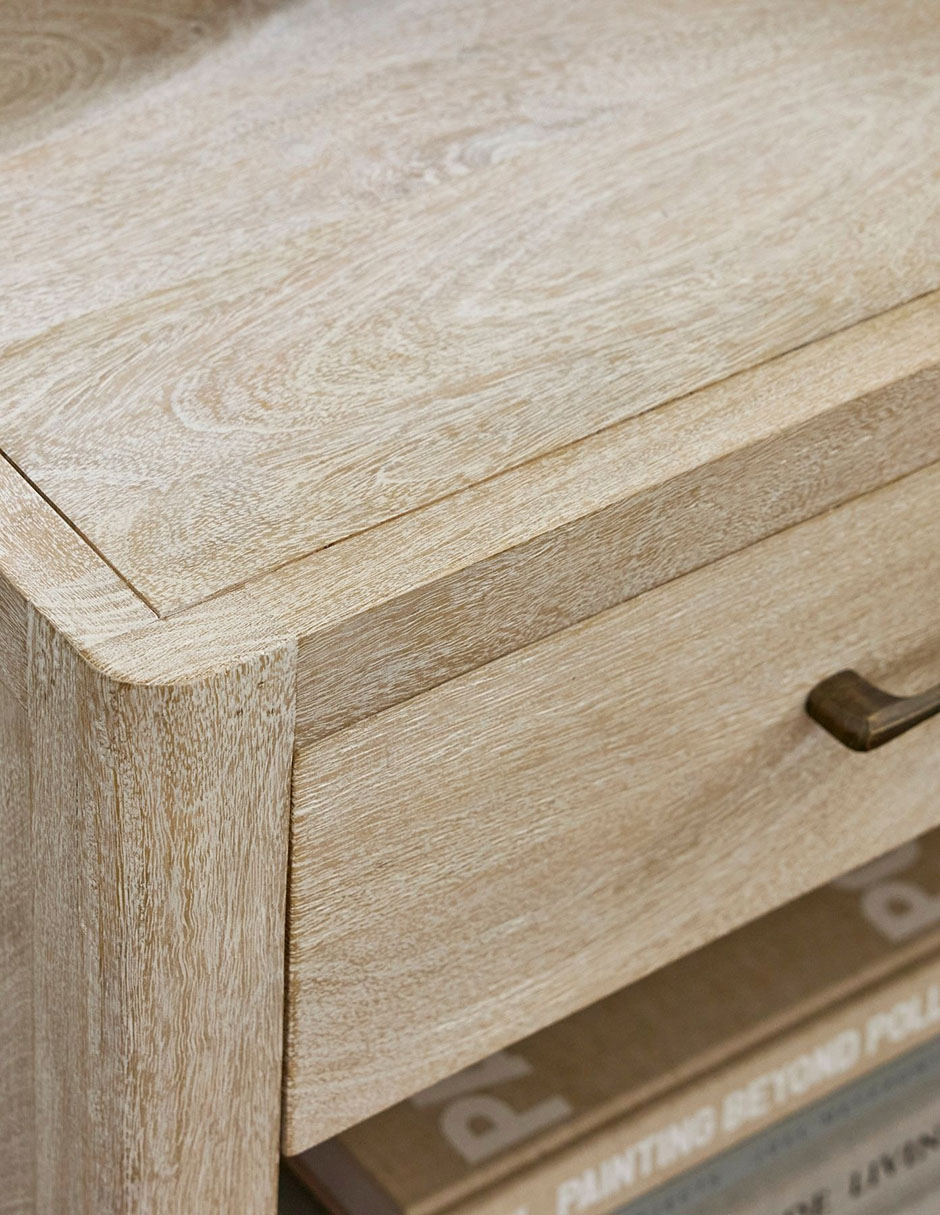 Buro aptos de madera