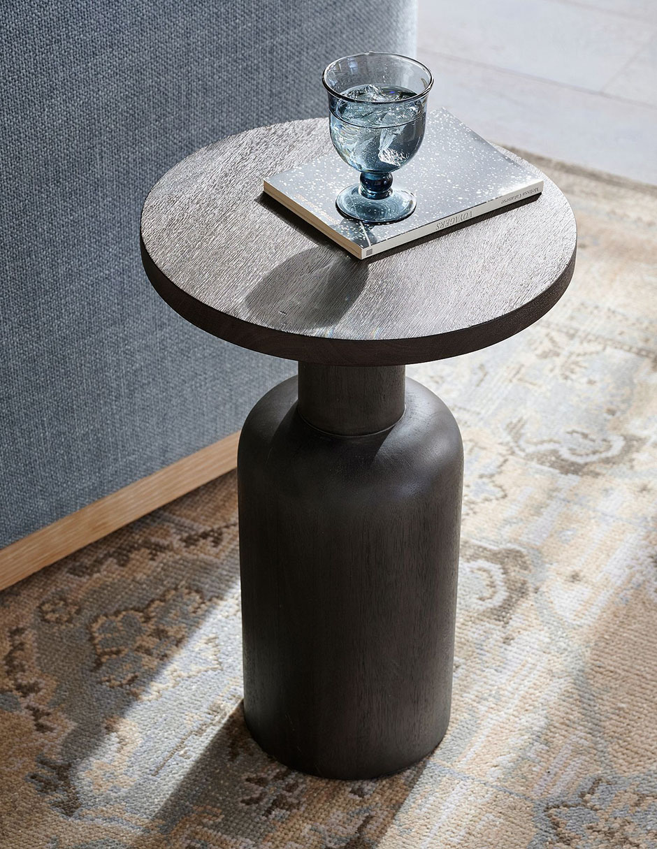 Mesa de acento Larkin de madera 3