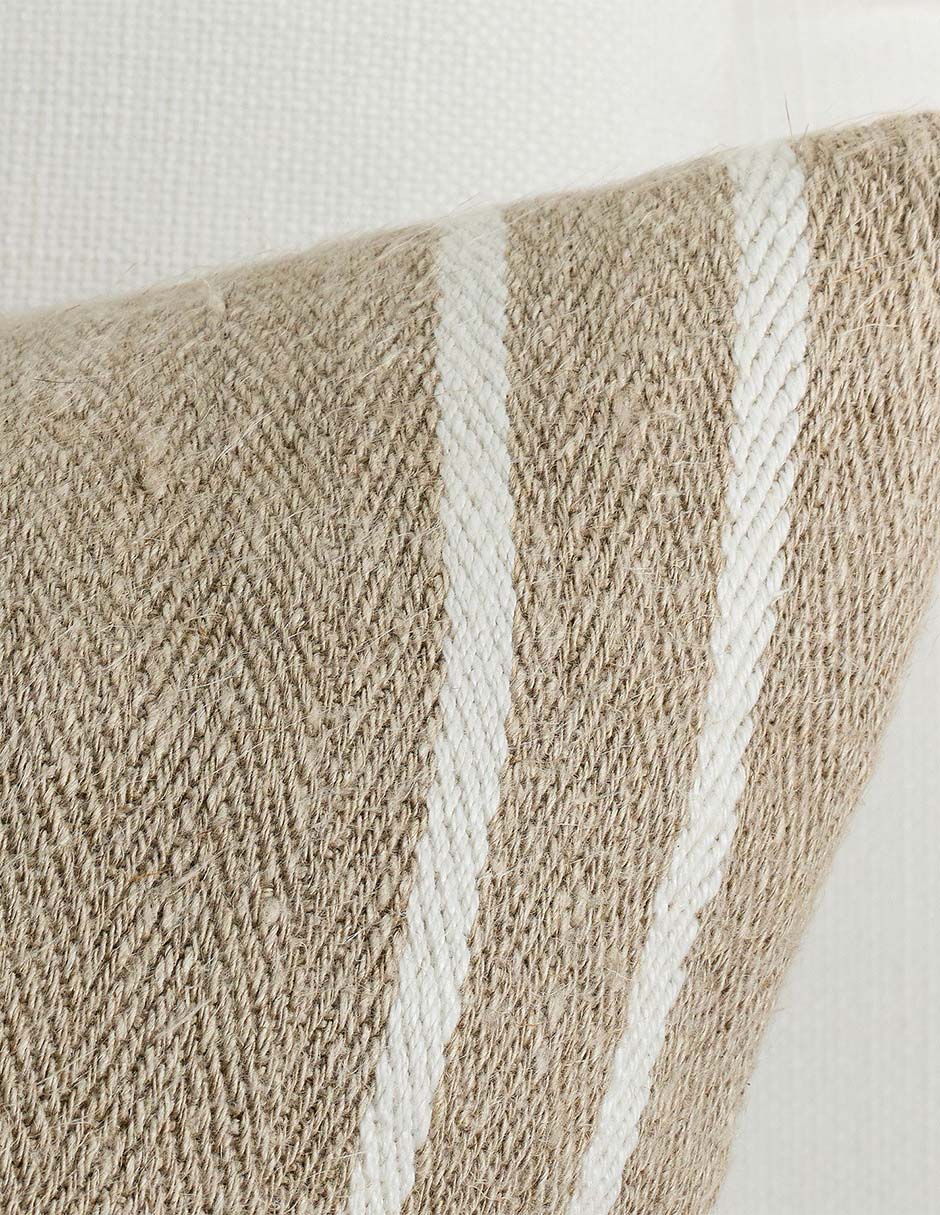Cojín Claremore Striped 2