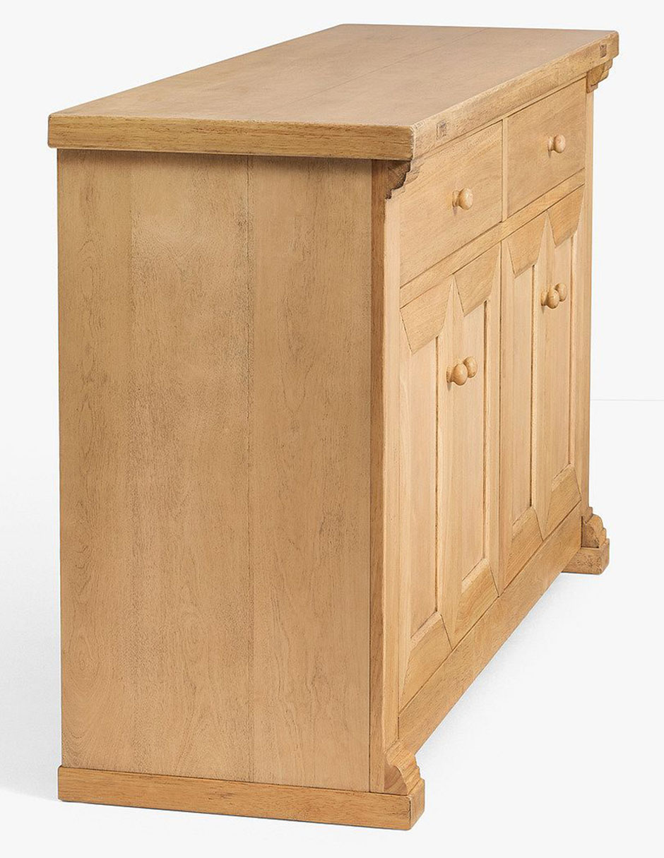 Buffet rigato de madera