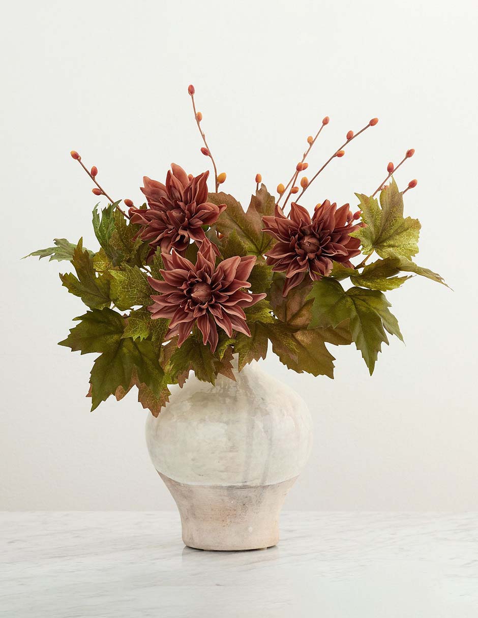 Ramo flores mixtas mixed floral and berry bundle