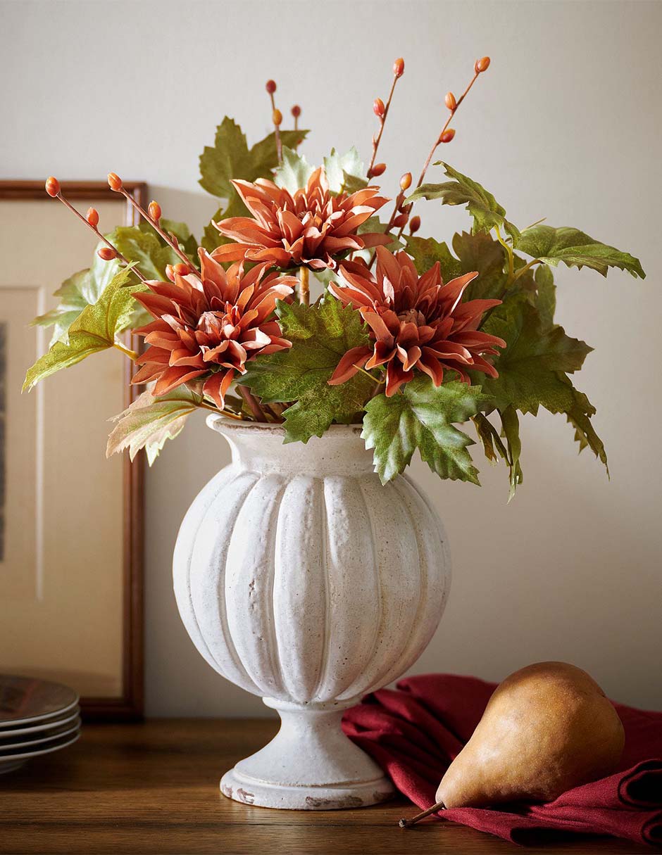 Ramo flores mixtas mixed floral and berry bundle